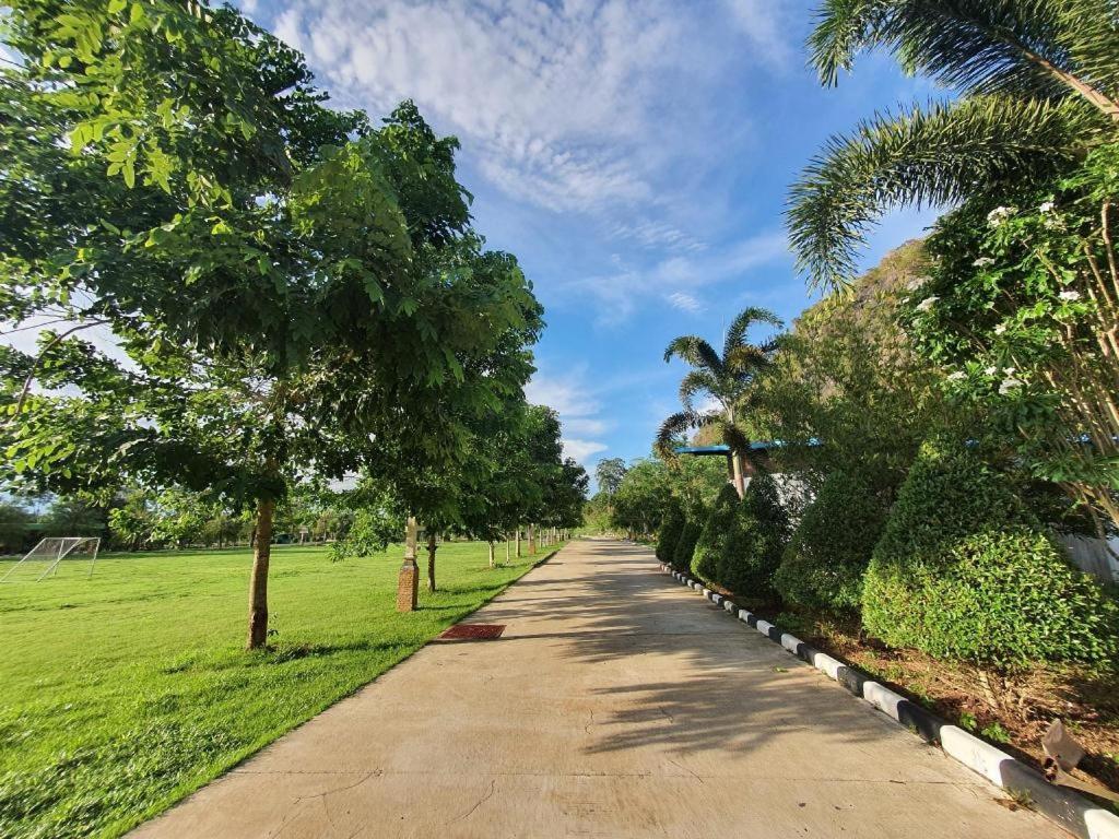 Phuphayot Resort Trang Exterior foto